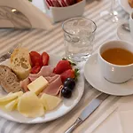 La Mimosa لاتيزي
