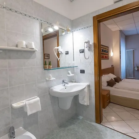 La Mimosa 3* Λατζίζε